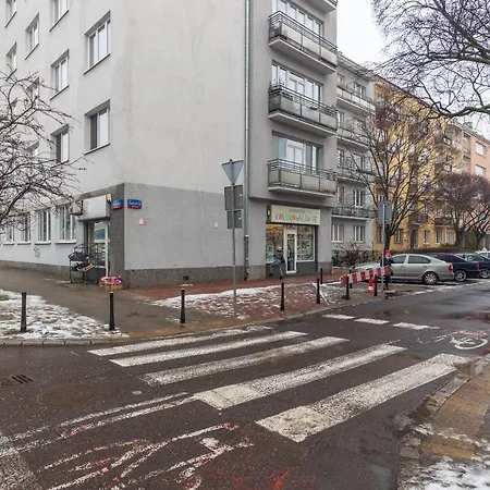 Orange Mirror Fantasious Apartmán *